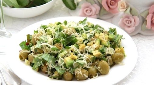 Салат «Оливки по-королевски»