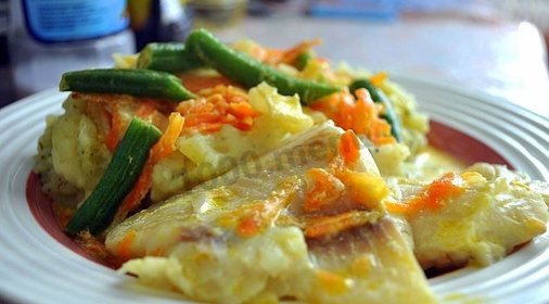 Рыба с овощами в мультиварке