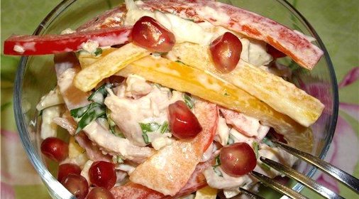 Салат с копченой курицей