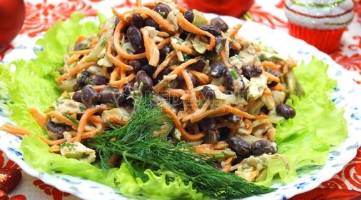 Вкусный салат с фасолью