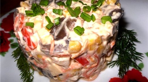 Салат с курицей и шампиньонами