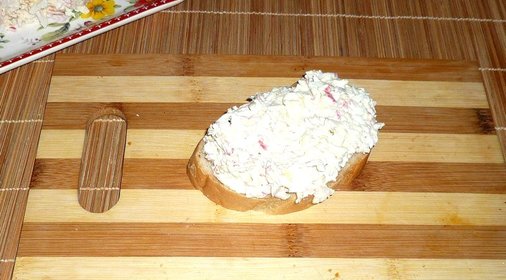 Нежный салат из крабового мяса