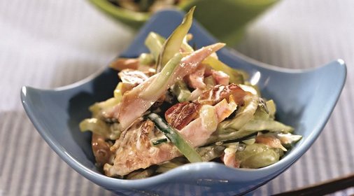Салат из копченой куриной грудки