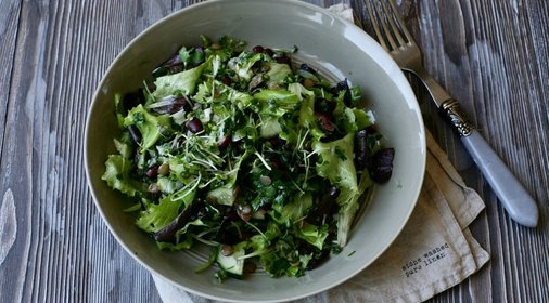 Салат с фасолью и чечевицей