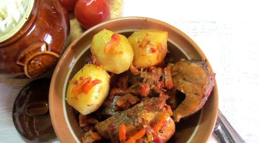 Щука с овощами в мультиварке