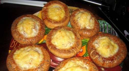 Баранки с фаршем в духовке