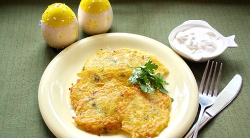 Деруны с зеленым лучком