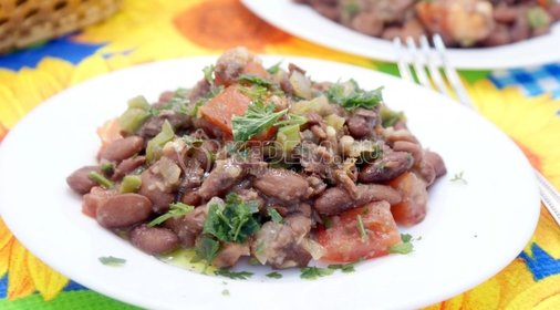 Фасоль с овощами