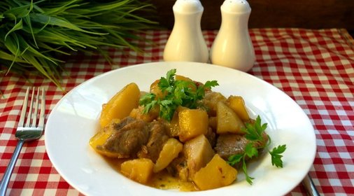 Свинина с картофелем в духовке