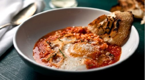 Яйца под соусом маринара