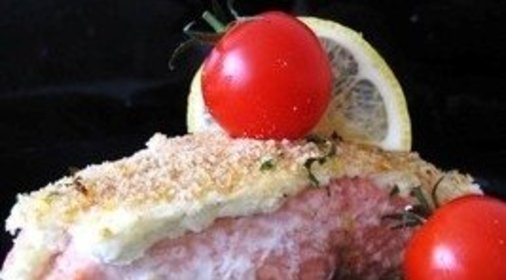 Лосось под сливочно корочкой с ароматным гарниром