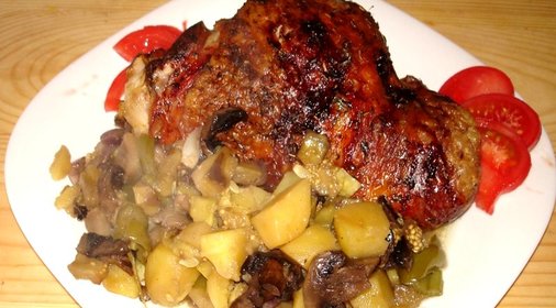 Бедро индейки с овощами