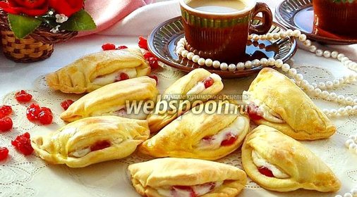 Сочники с вишнёвыми язычками