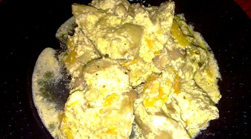 Куриная печень со сметаной