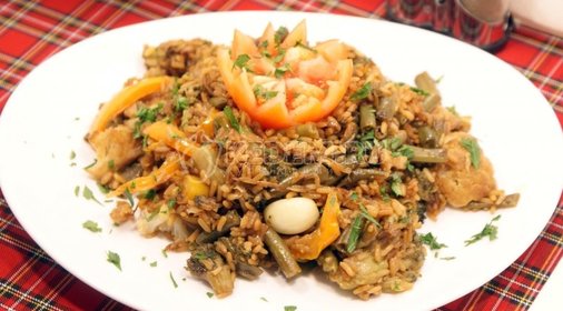 Рис с овощами и соевым соусом