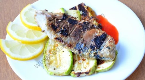Скумбрия на мангале с овощами