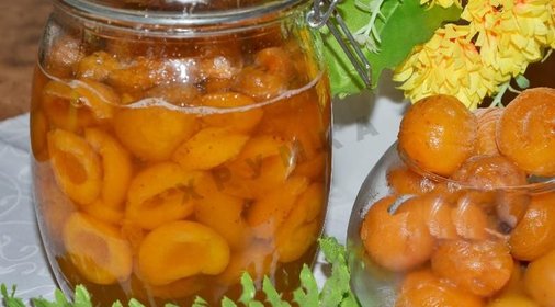 Абрикосы с сахаром