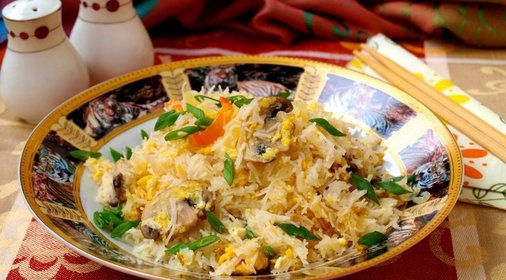 Рисовая вермишель в тайском стиле