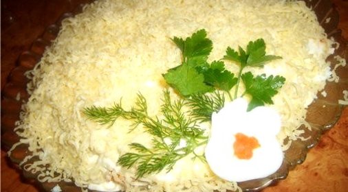 Грибной салат с курицей и красной фасолью