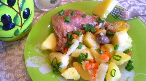 Утка с овощами
