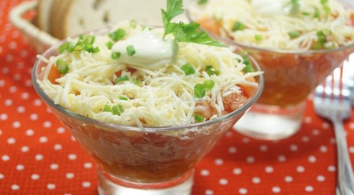 Салат с помидорами «Ассоль»