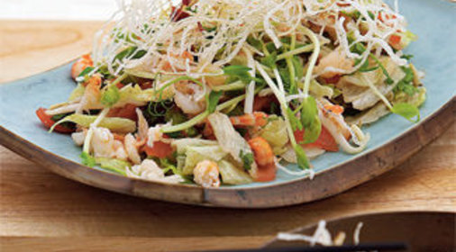 Вьетнамский крабовый салат с жареной вермишелью