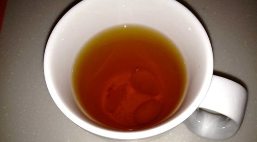 Черный чай с шафраном и кумкватом