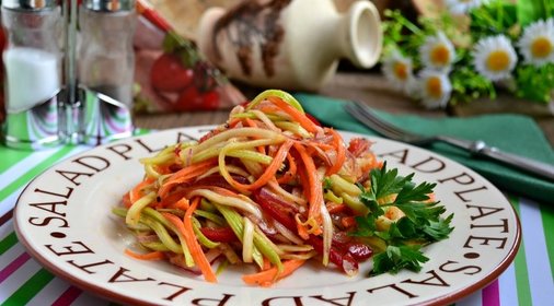 Острый овощной салат Радужный