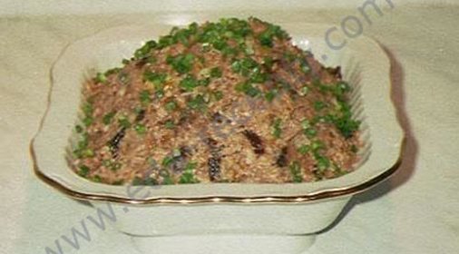 Салат с черносливом и курицей