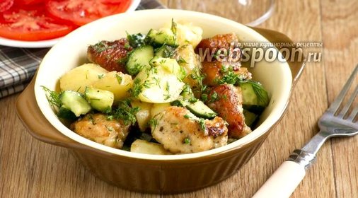 Тёплый салат из молодого картофеля