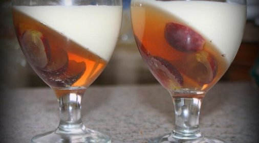 Десерт из рикотты и виноградного желе