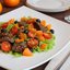Салат с куриной печенью и мандаринами