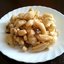 Салат из копченой рыбы, макарон и яблок