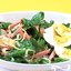Салат из шпината с ветчиной и яйцами