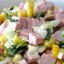 Салат с колбасой и кукурузой