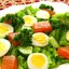 Салат с горбушей, огурцами и яйцами
