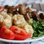 Цветная капуста с жареным луком и грибами