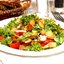 Салат с сухариками и куриным филе