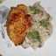 Куриная грудка с шампиньонами в сливочном соусе