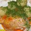 Цыпленок, тушеный в томатном соусе с отварным картофелем
