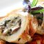 Куриные грудки, фаршированные грибами, в сливках и вине с шафраном