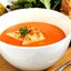 Холодный суп из красных перцев с базиликом и крутонами