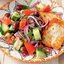 Греческий салат с мятой и халлуми