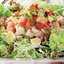Голливудский салат с курицей и беконом