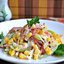 Салат с колбасой, перцем и отварной кукурузой