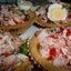 Салат с крабовым мясом и перцем чили