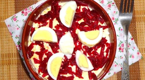Салат с гусиной грудкой и имбирем