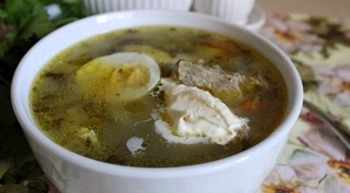 Мясной суп со щавелем и манкой