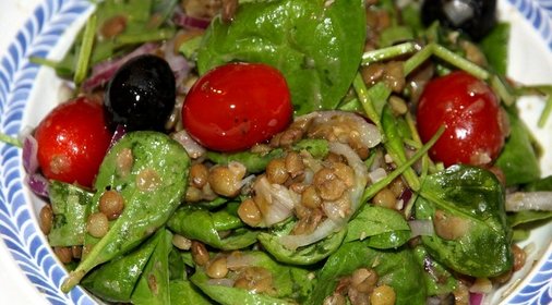 Салат из чечевицы с овощами