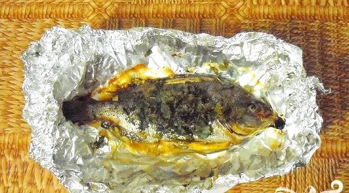 Дорада, запеченная с лимоном